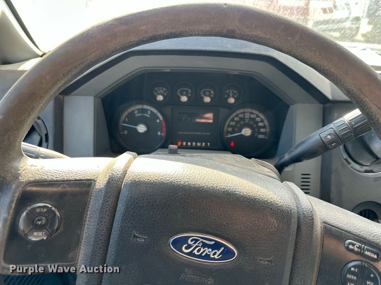 image for item DS3343 2015 Ford F550 Super Duty dump truck