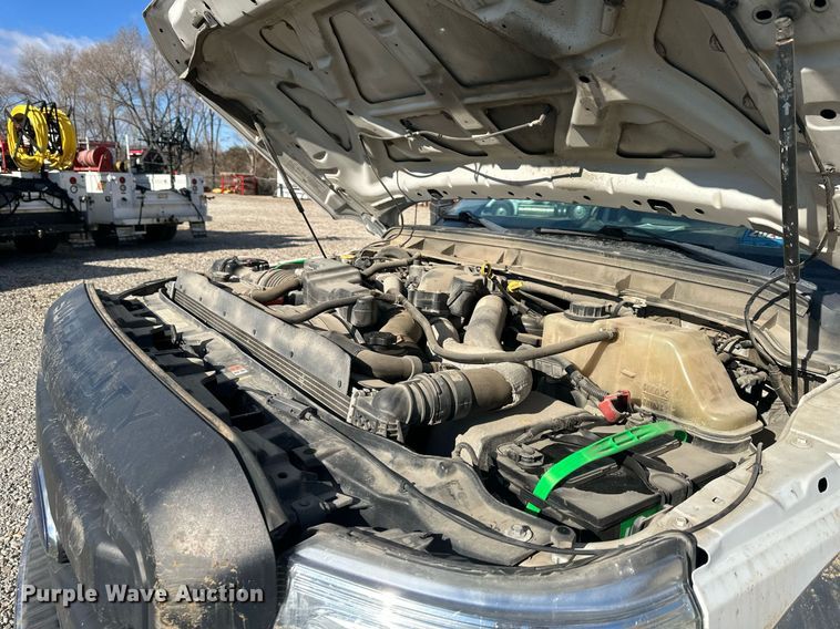 image for item DS3343 2015 Ford F550 Super Duty dump truck