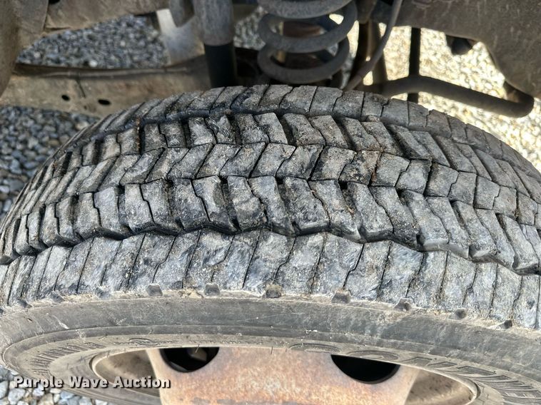 image for item DS3343 2015 Ford F550 Super Duty dump truck