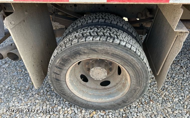 image for item DS3343 2015 Ford F550 Super Duty dump truck