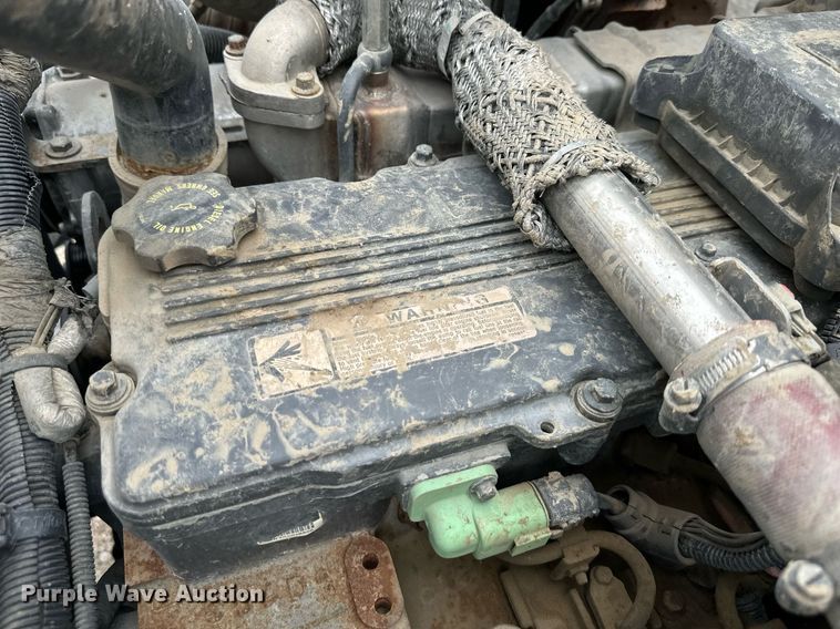 image for item DS3353 2009 Peterbilt 335 utility / service truck