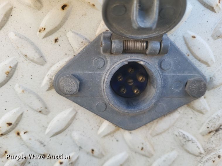 image for item DS5178 1986 Ford F700 utility / service truck