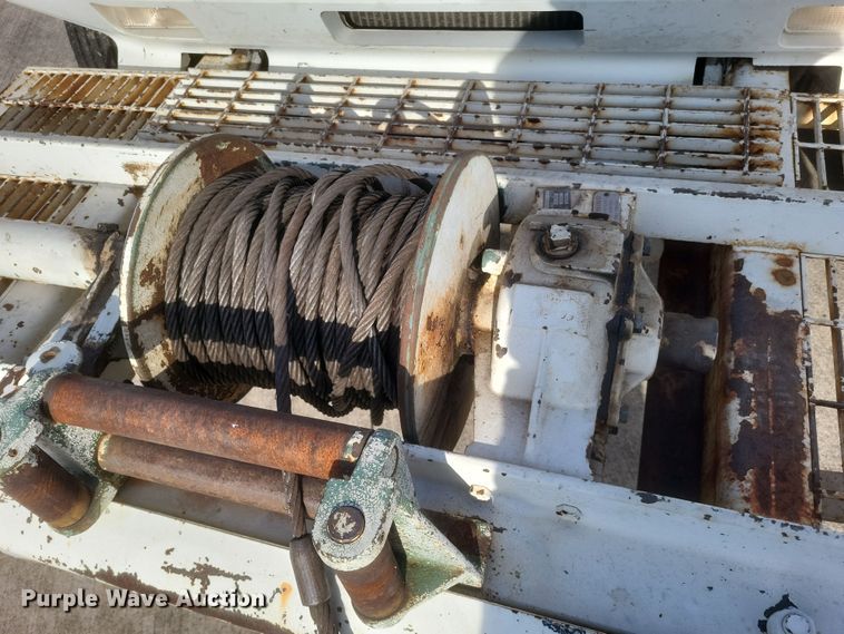 image for item DS5178 1986 Ford F700 utility / service truck