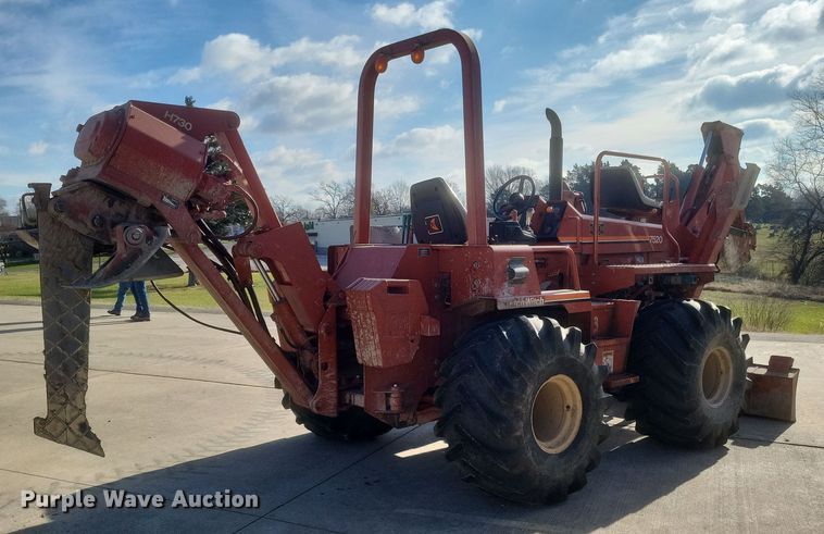 image for item DS5180 1992 Ditch Witch 7520DD cable plow