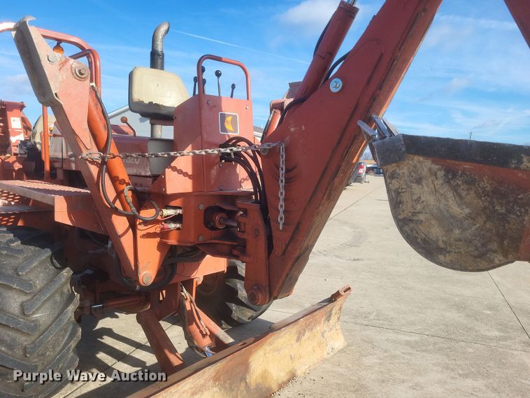image for item DS5180 1992 Ditch Witch 7520DD cable plow