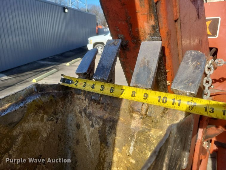 image for item DS5180 1992 Ditch Witch 7520DD cable plow