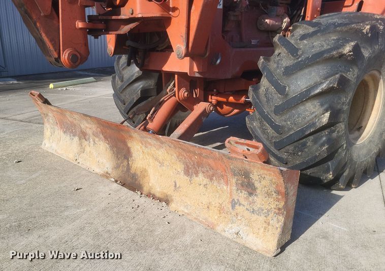 image for item DS5180 1992 Ditch Witch 7520DD cable plow
