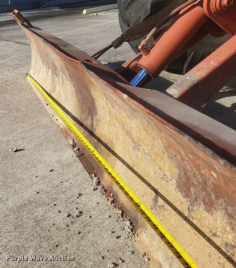 image for item DS5180 1992 Ditch Witch 7520DD cable plow
