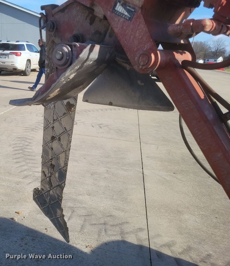 image for item DS5180 1992 Ditch Witch 7520DD cable plow