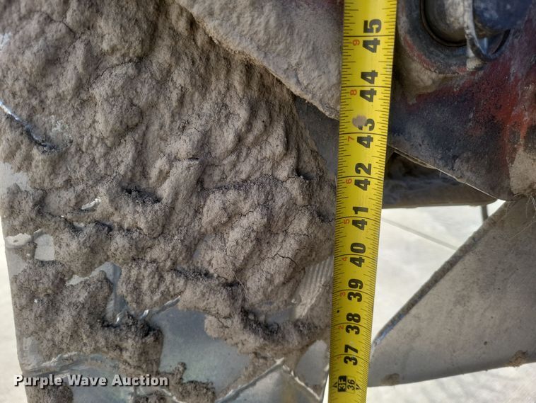 image for item DS5180 1992 Ditch Witch 7520DD cable plow