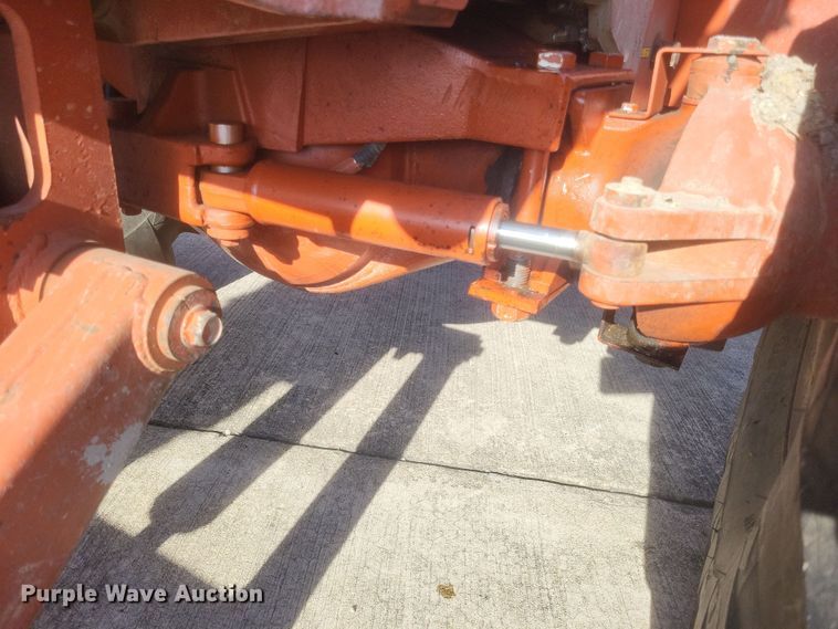image for item DS5180 1992 Ditch Witch 7520DD cable plow