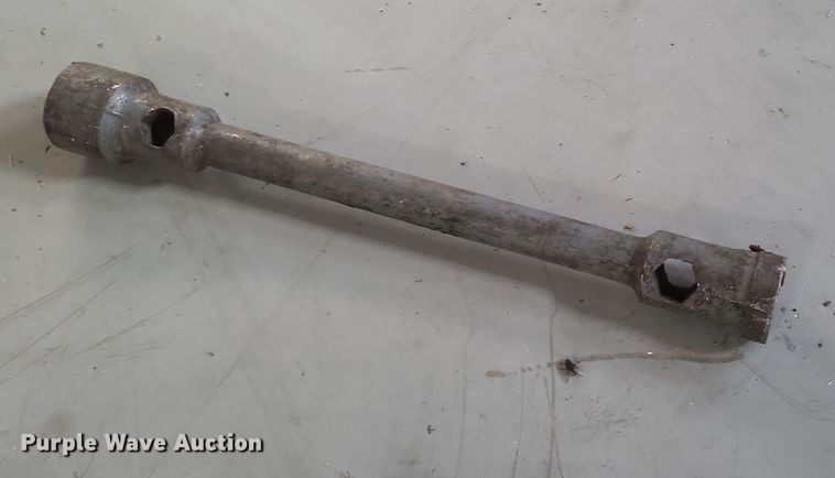 image for item DS5180 1992 Ditch Witch 7520DD cable plow