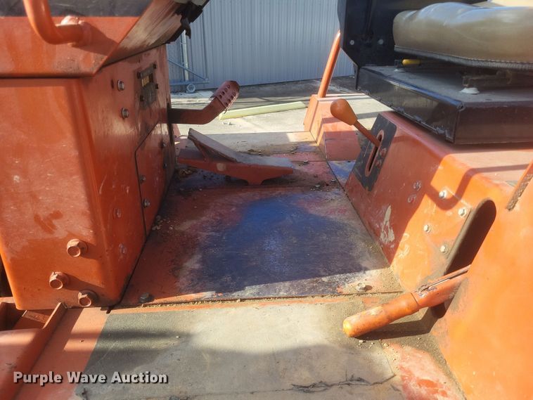 image for item DS5180 1992 Ditch Witch 7520DD cable plow
