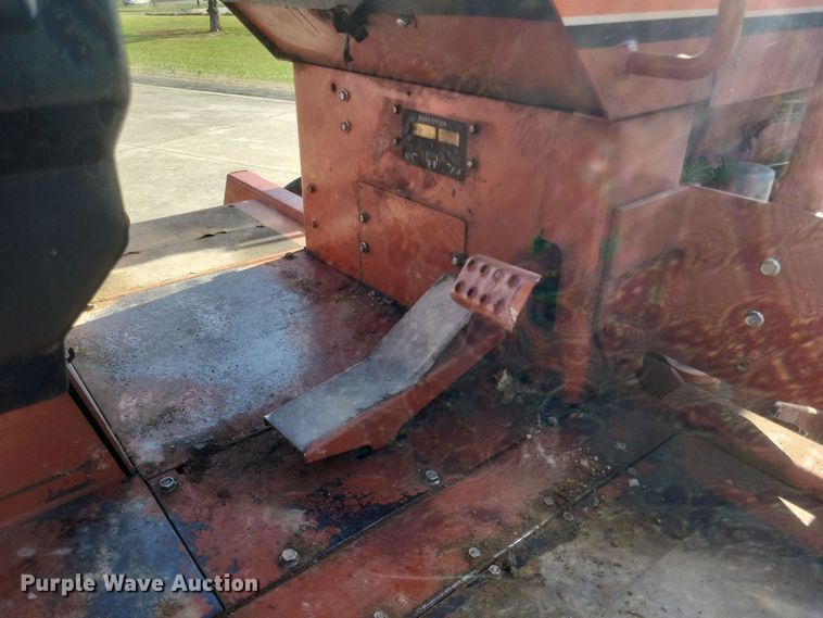 image for item DS5180 1992 Ditch Witch 7520DD cable plow