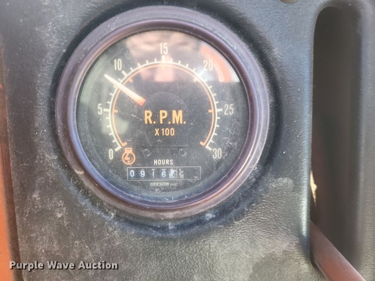 image for item DS5180 1992 Ditch Witch 7520DD cable plow