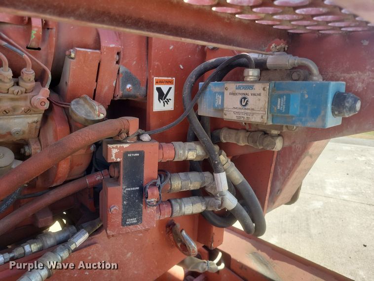 image for item DS5180 1992 Ditch Witch 7520DD cable plow