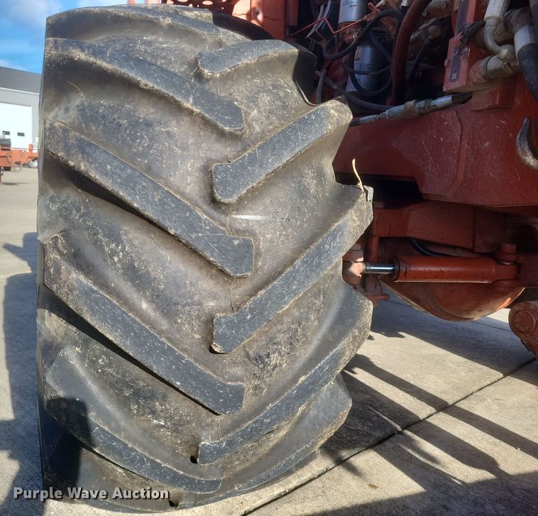 image for item DS5180 1992 Ditch Witch 7520DD cable plow