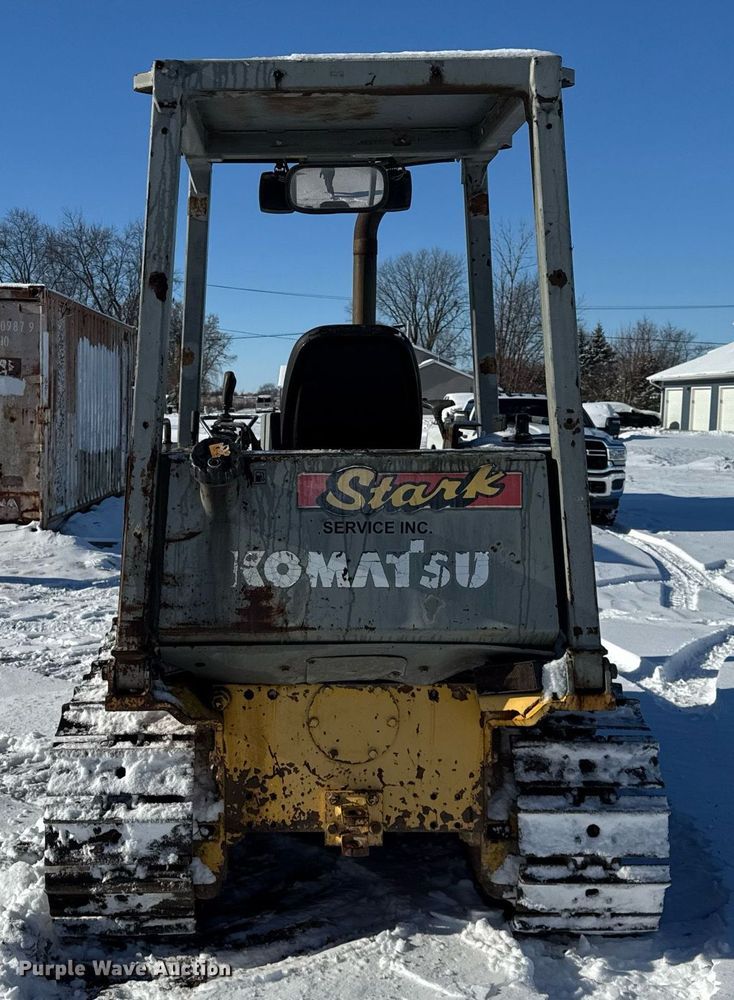 image for item DU3291 1998 Komatsu D38E dozer