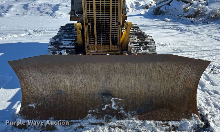 image for item DU3291 1998 Komatsu D38E dozer