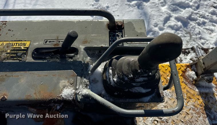 image for item DU3291 1998 Komatsu D38E dozer