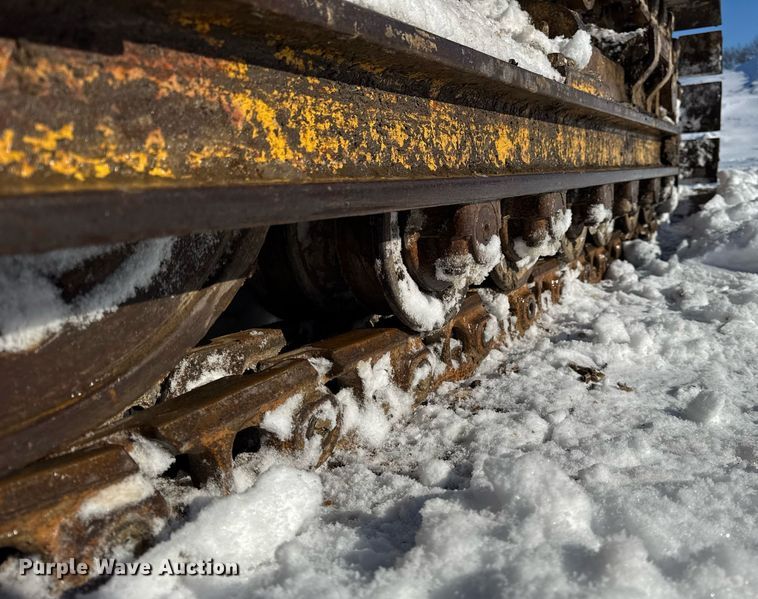 image for item DU3291 1998 Komatsu D38E dozer