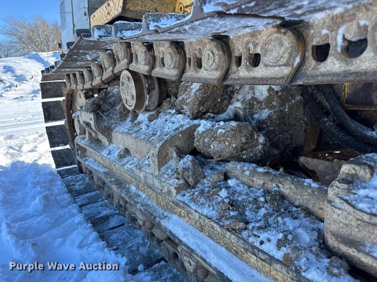 image for item DU3291 1998 Komatsu D38E dozer