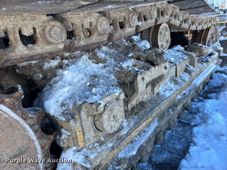 image for item DU3291 1998 Komatsu D38E dozer