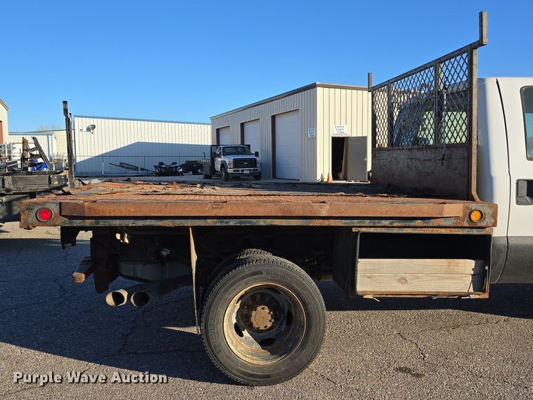 image for item DV0185 2009 Ford F450 Super Duty XL Crew Cab flatbed truck