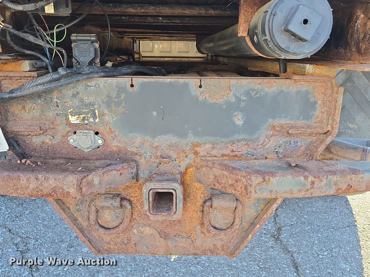 image for item DV0185 2009 Ford F450 Super Duty XL Crew Cab flatbed truck