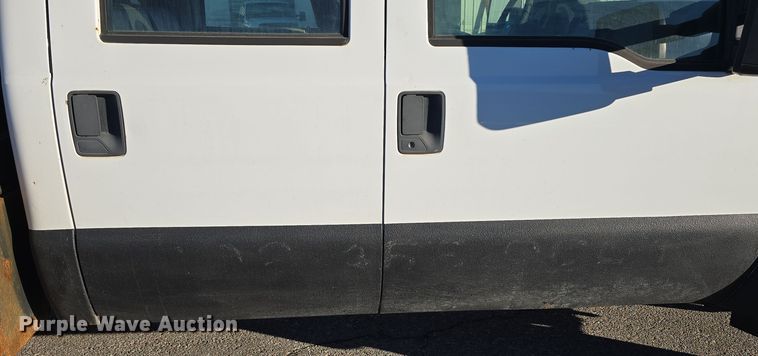 image for item DV0185 2009 Ford F450 Super Duty XL Crew Cab flatbed truck