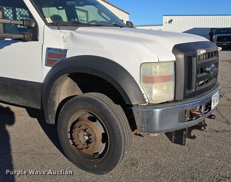 image for item DV0185 2009 Ford F450 Super Duty XL Crew Cab flatbed truck