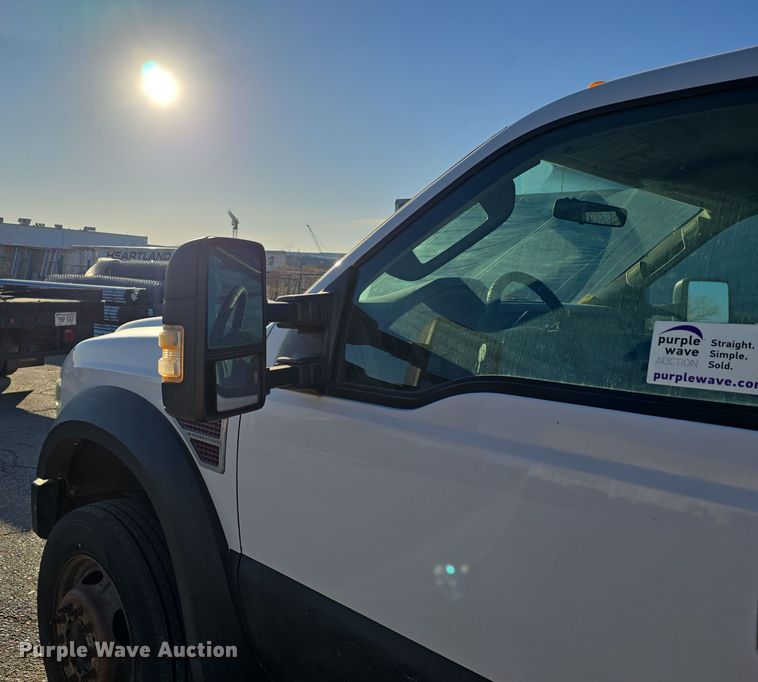 image for item DV0185 2009 Ford F450 Super Duty XL Crew Cab flatbed truck