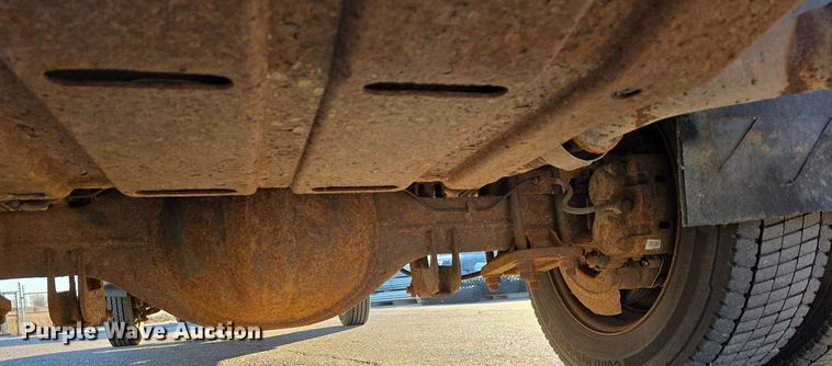 image for item DV0185 2009 Ford F450 Super Duty XL Crew Cab flatbed truck