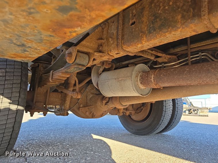 image for item DV0185 2009 Ford F450 Super Duty XL Crew Cab flatbed truck