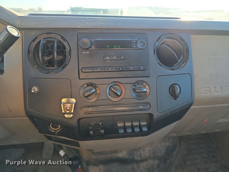 image for item DV0185 2009 Ford F450 Super Duty XL Crew Cab flatbed truck