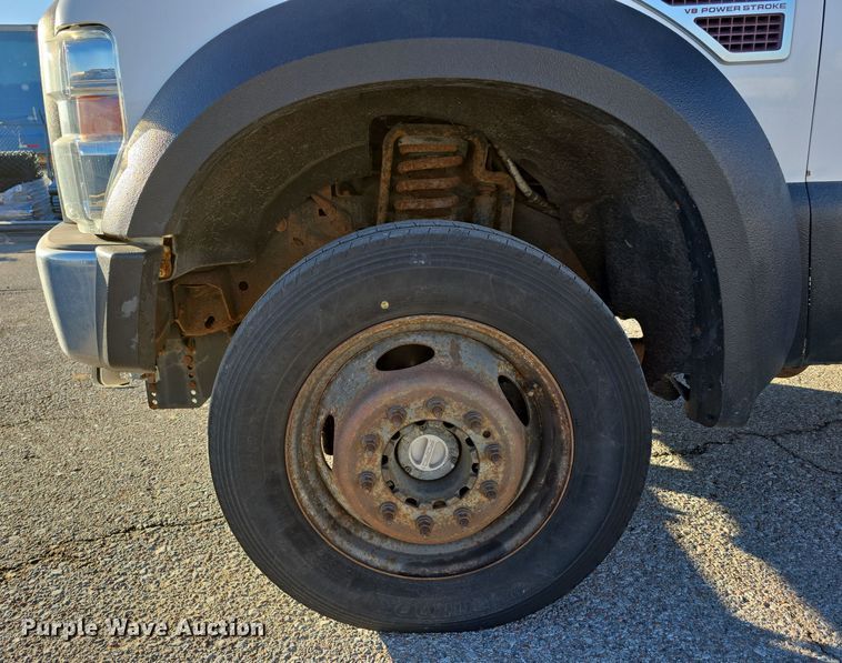 image for item DV0185 2009 Ford F450 Super Duty XL Crew Cab flatbed truck