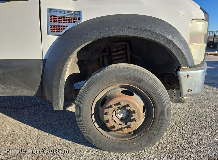 image for item DV0185 2009 Ford F450 Super Duty XL Crew Cab flatbed truck