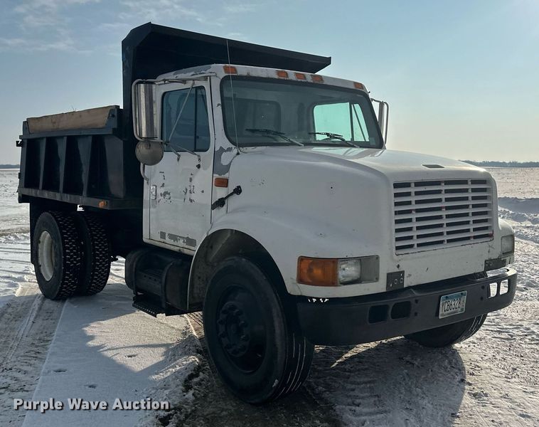 image for item DV0549 2001 International 4700 dump truck