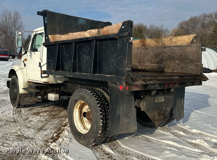 image for item DV0549 2001 International 4700 dump truck