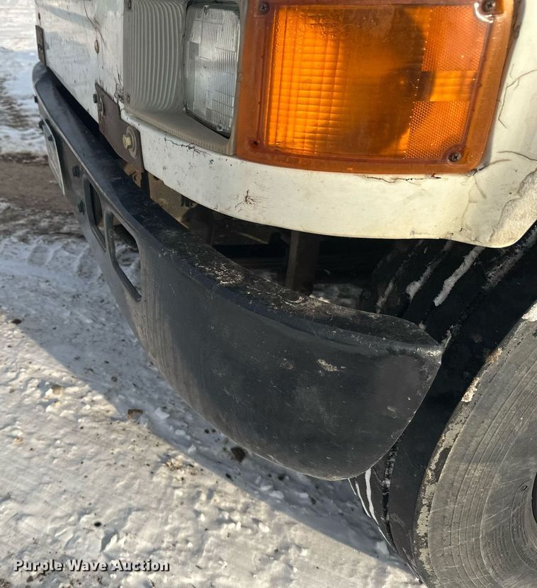 image for item DV0549 2001 International 4700 dump truck