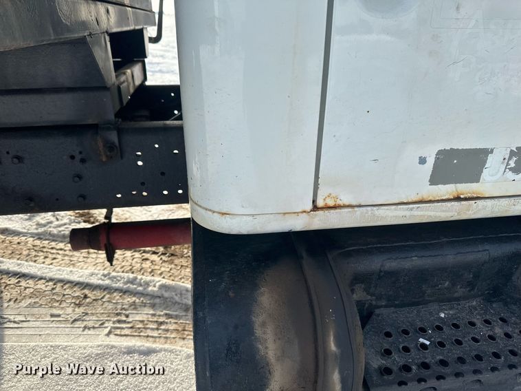 image for item DV0549 2001 International 4700 dump truck