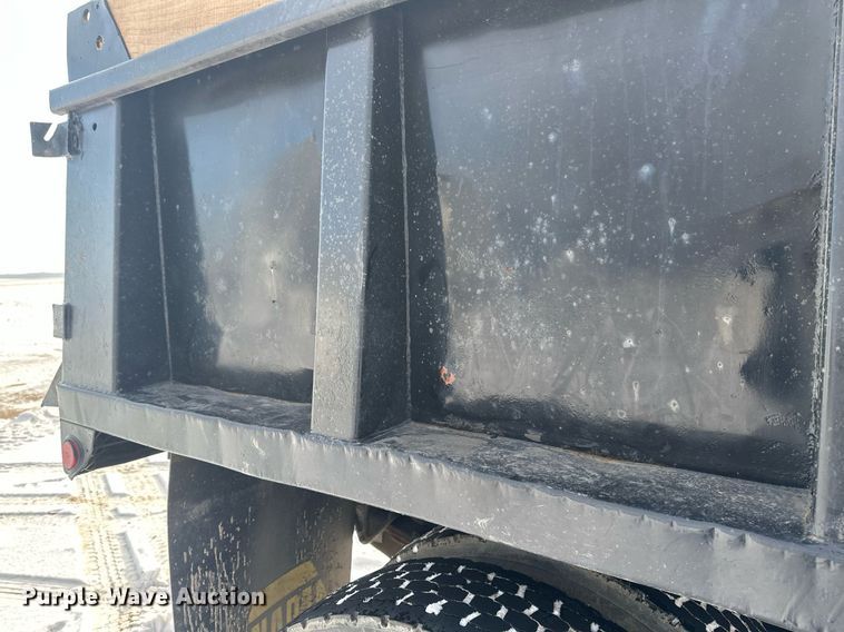 image for item DV0549 2001 International 4700 dump truck