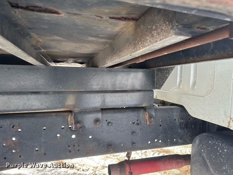 image for item DV0549 2001 International 4700 dump truck