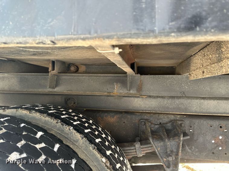 image for item DV0549 2001 International 4700 dump truck