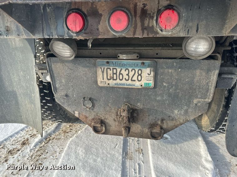 image for item DV0549 2001 International 4700 dump truck