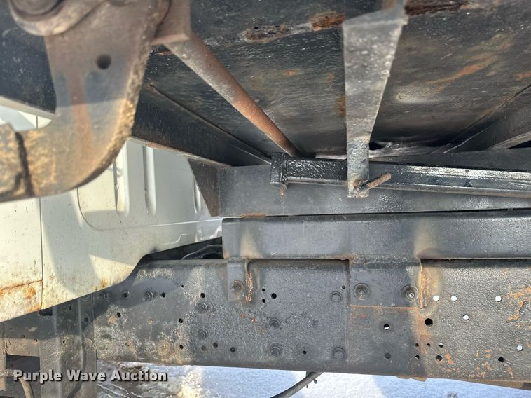 image for item DV0549 2001 International 4700 dump truck