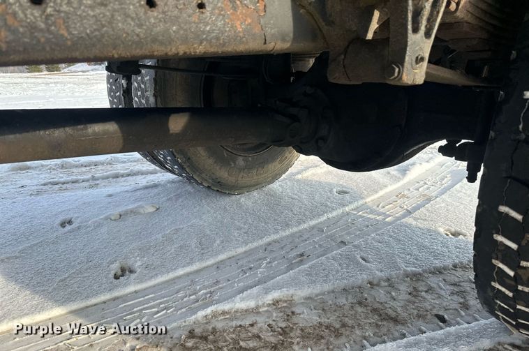 image for item DV0549 2001 International 4700 dump truck