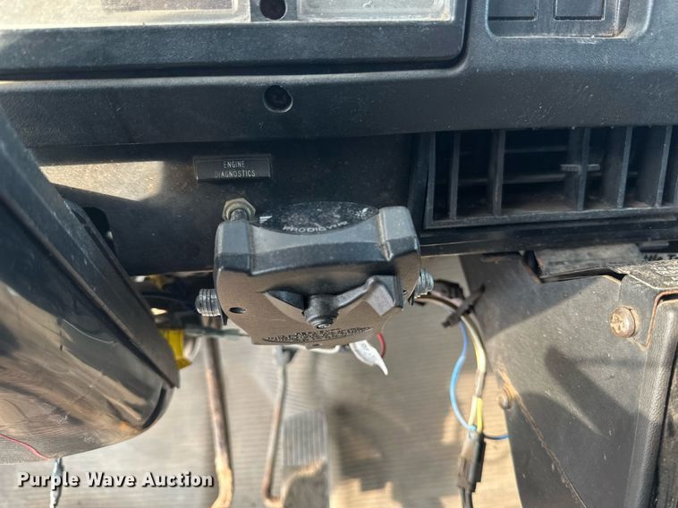 image for item DV0549 2001 International 4700 dump truck