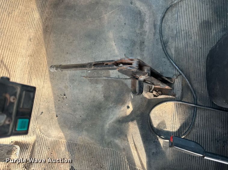 image for item DV0549 2001 International 4700 dump truck