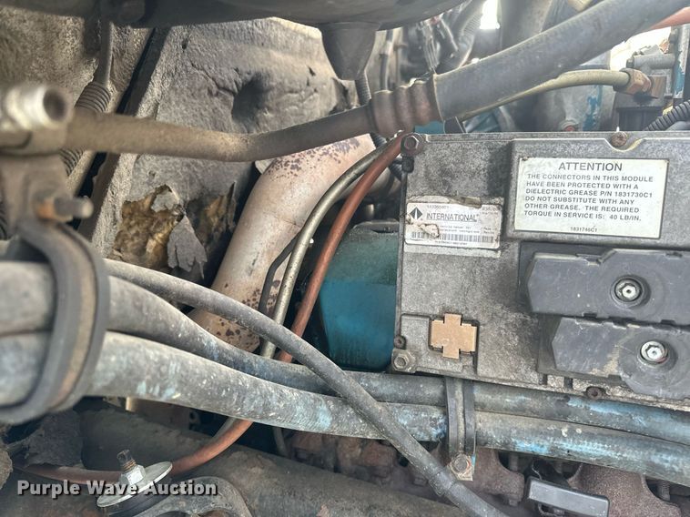 image for item DV0549 2001 International 4700 dump truck